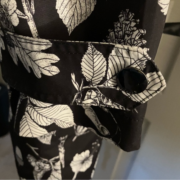 Joules Black and White Floral Rain Jacket - Picture 5 of 8